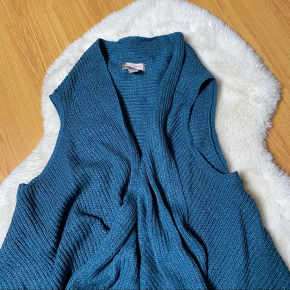 Forever 21 cozy sweater - Picture 2 of 3